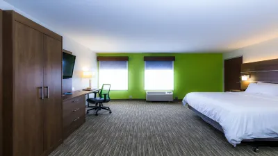 Holiday Inn Express 歐塞奇比奇