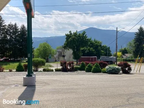 莫泰99汽車旅館