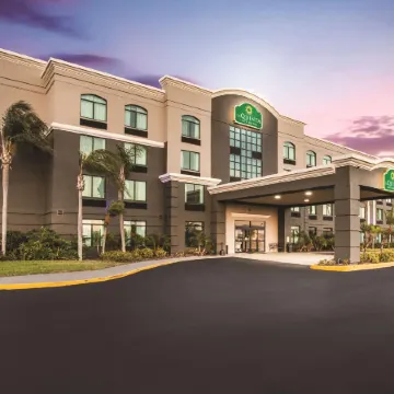 La Quinta Inn & Suites by Wyndham Clearwater South
