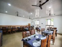 Hotel Ekant Tourist Resort AKA Ekaant Farms