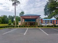 Days Inn by Wyndham Chipley Hotels in Chipley