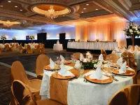 Radisson Hotel Cincinnati Riverfront Hotels near Cincinnati Fire Museum