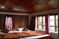 Goroomgo Fiza Guest House Pahalgam
