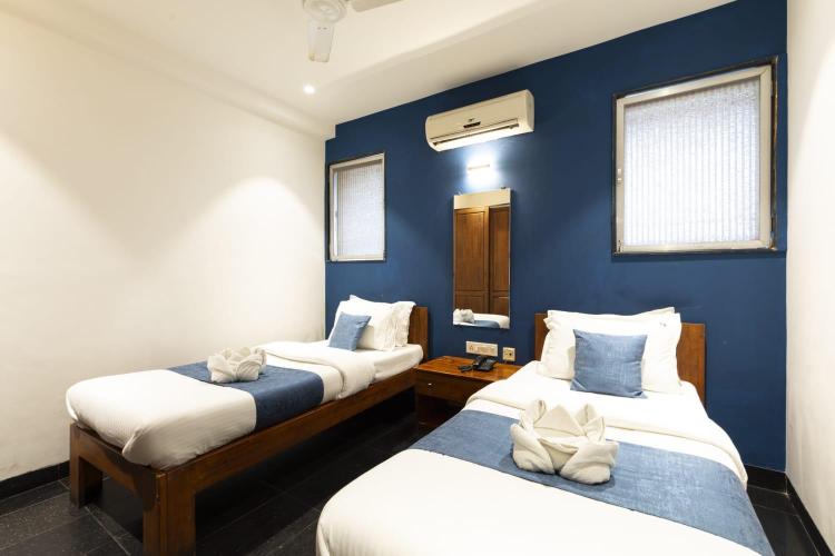 Hotel QDeck Rooms - at Vile Parle Railway Station WestOver view