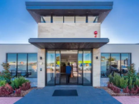 Country Comfort Perth Hotels in Perth