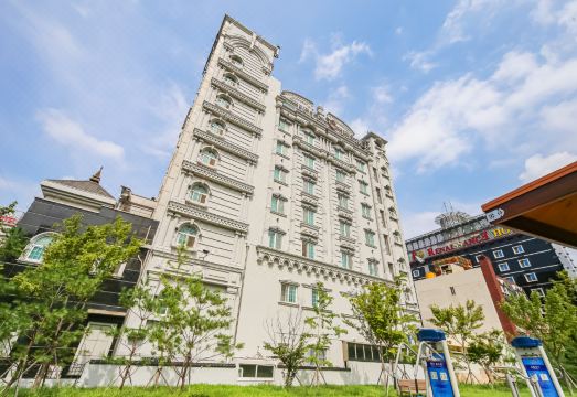 3. 호텔 팰리스..