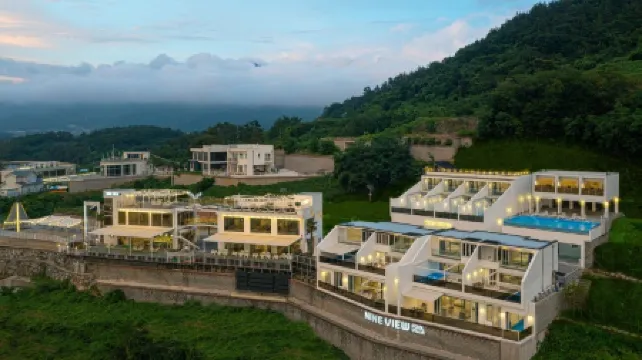 Sacheon Nine View Pool Villa