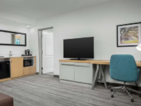 Hilton Garden Inn Greensboro Hotels in Guilford County