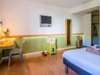 Ibis Budget Bordeaux Sud Hôtels à : Martillac