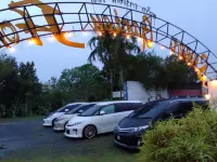 甜蜜花園之家度假村 - 停車場