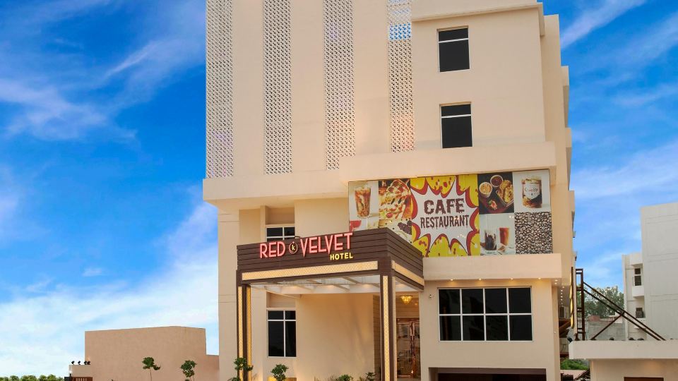 Hotel Red K Velvet