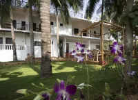 De Lavender AC Hostel