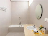 Kira House Bandung by Privee Các khách sạn ở Cibeunying