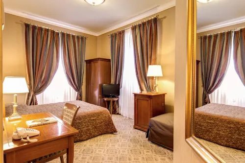 Hotel Oceania