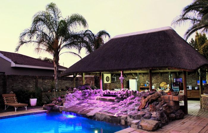 Aan Die Oewer Guest House