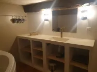 Charmant Appartement cœur Village provençal Hotels in Lambesc