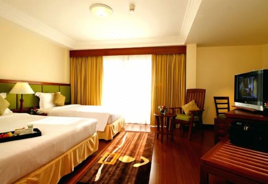 3. 칼림 리조트..