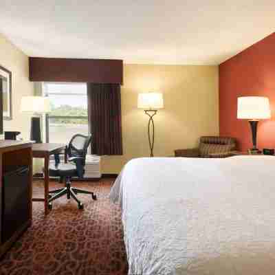 Hampton Inn Battle Creek Rooms