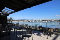 The Villa & Barrel Lounge Hotels in Shizuoka