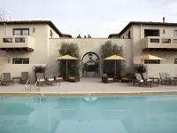 North Block Hotel - Pools