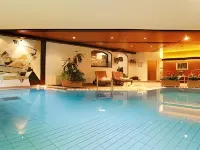 Hotel Tschurtschenthaler - piscina