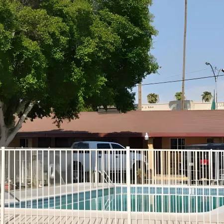 California Suites Motel Отели в г. Калексико