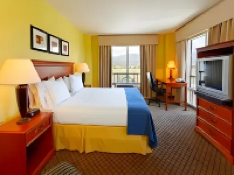 Holiday Inn Express & Suites TRINCITY TRINIDAD AIRPORT by IHG Hotels in Piarco