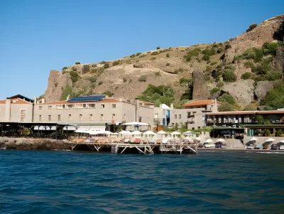 Assos Kervansaray Hotel - Special Category Hotels in Ayvacik