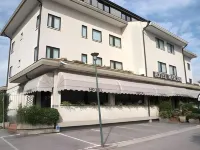 Hotel Marconi