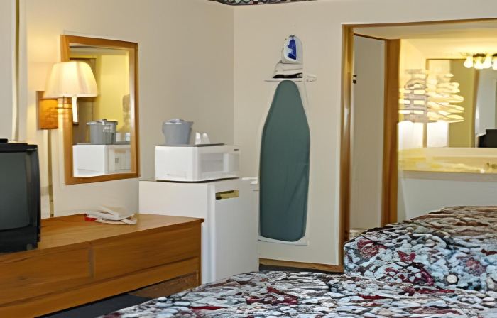 Cassville Budget Inn