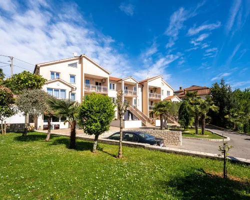 Palms Hotels in Pobri
