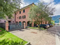 Andy Hotels in Colico