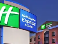Holiday Inn Express & Suites Cold Lake Các khách sạn ở Hồ Cold