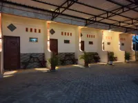 Angler Family Guest House Hotéis em Blitar Regency