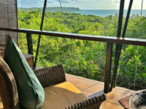 Cabo Serai Hotels in Cola