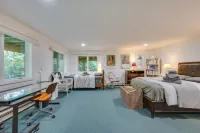 Charming Thornton Escape w/ Sauna + Gazebo! - 무료 와이파이