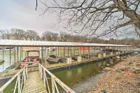 Lakefront Eucha Escape w/ Views & Boat Slip!