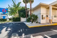 Motel 6 Anaheim, CA