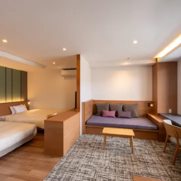 Aonobi Yuyu Hotels near Shirahige Falls