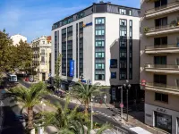 Novotel Suites Cannes Centre Hotels in Carnot