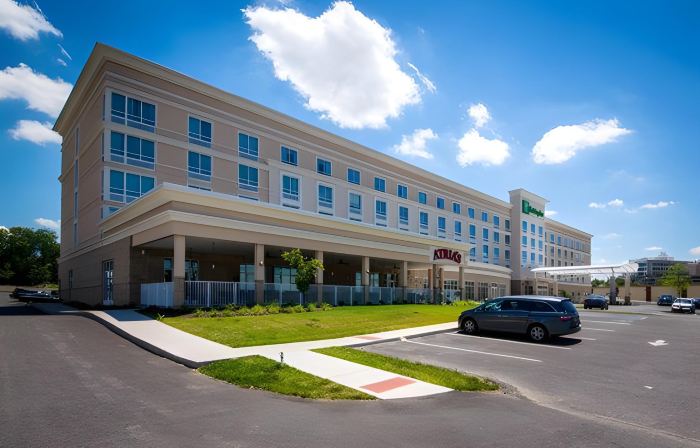 Holiday Inn MORGANTOWN - UNIVERSITY AREA by IHG