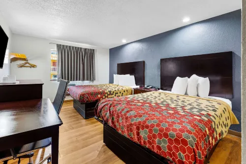 Econo Lodge Akron Copley Northwest فنادق في Montrose-Ghent