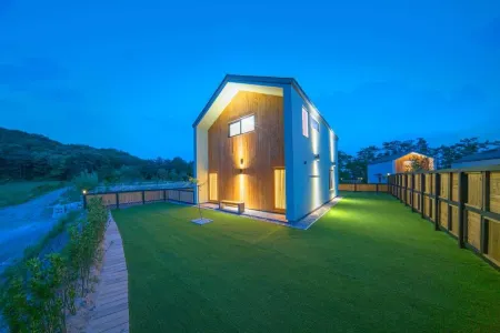 Hoengseong Beyond Dog Pension Отели в г. Хвенсон