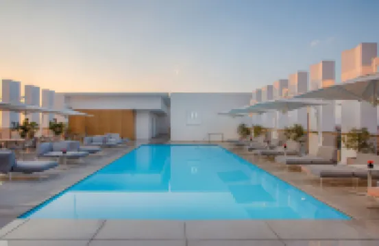 إن إتش كوليكشن ميلانو سيتي لايف