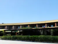 Residence Le Vele Hotels near Torre della Pelosa