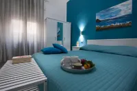 Emma's Rent Room - Andrea