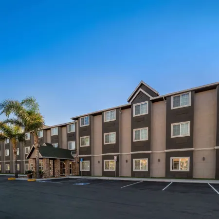 Microtel Inn & Suites by Wyndham Tracy