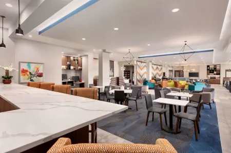 La Quinta Inn & Suites by Wyndham Brunswick/Golden Isles