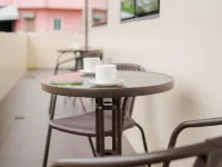 A TRAVELLER'S INN Hotels in Daraga