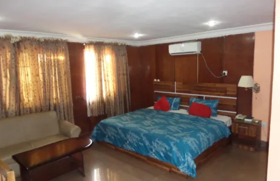 科爾託爾天堂旅館